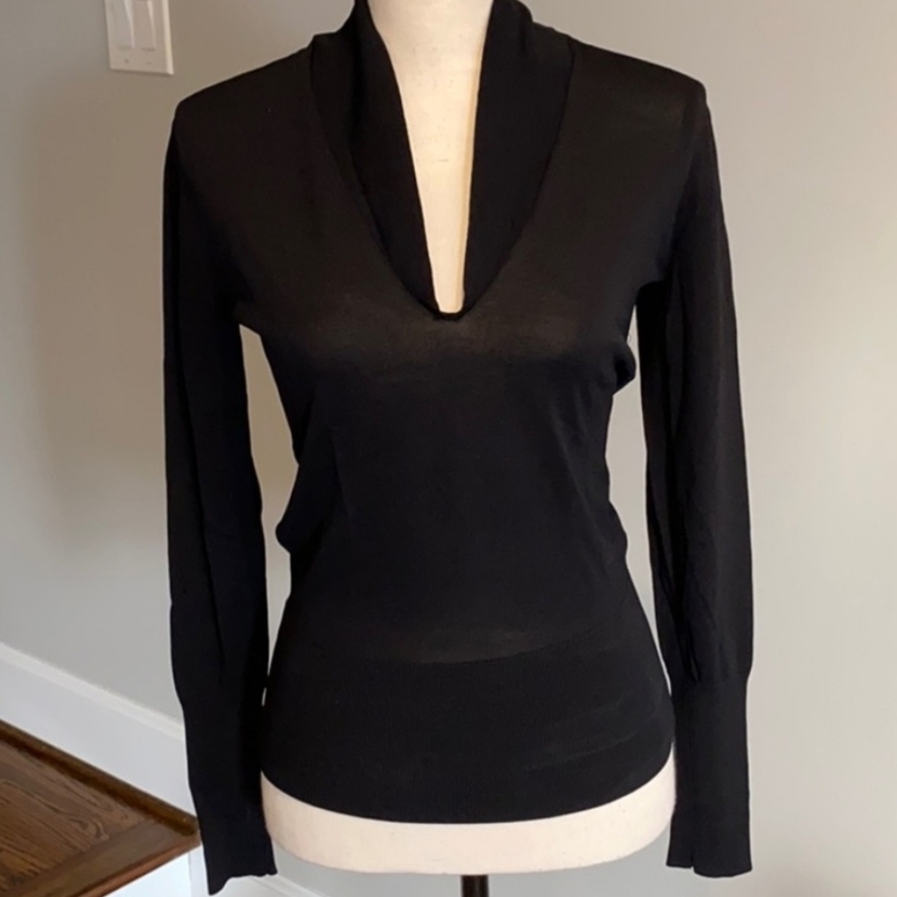 Zara Knit Black V-Neck Long Sleeve Women's Sweater